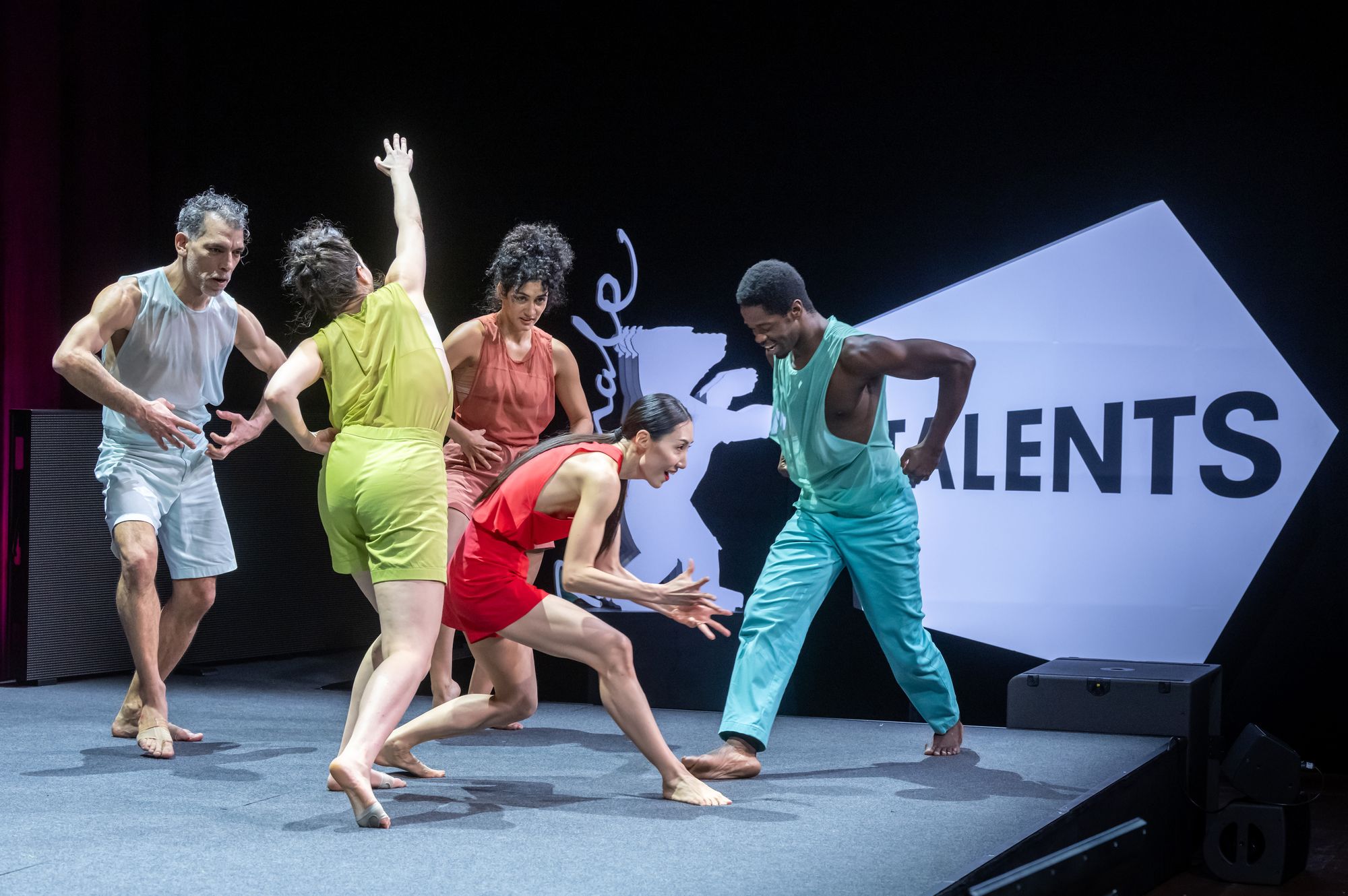 An unforgettable performance by Sasha Waltz and her dancers at Radialsystem.